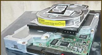 Installing a hard drive to replace a DVD in a laptop Kit for replacing DVD with ssd